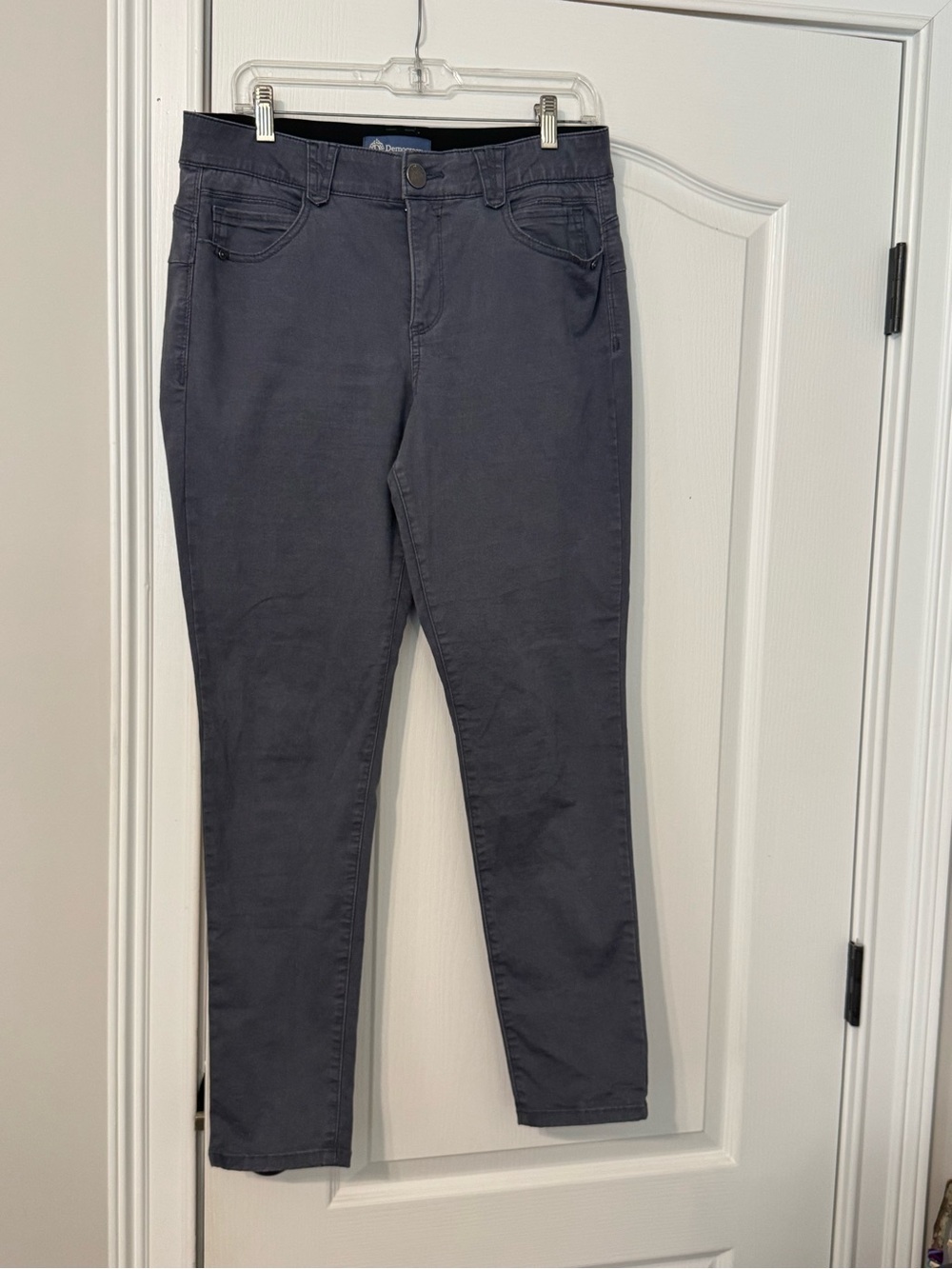 Democracy Skinny Jeans Gray
